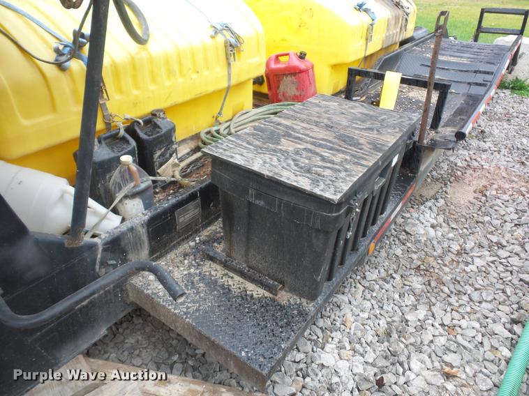 image for item BG9539 1997 Willten sprayer trailer