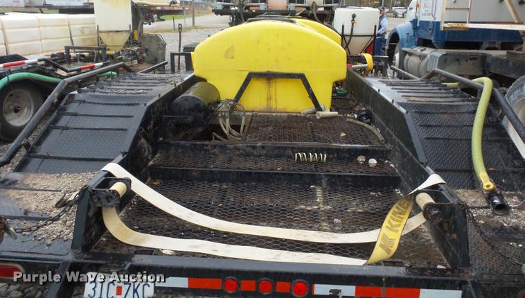 image for item BG9539 1997 Willten sprayer trailer