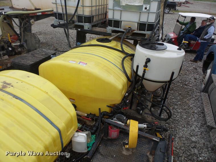 image for item BG9539 1997 Willten sprayer trailer