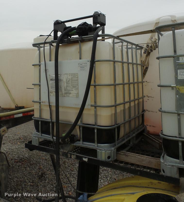 image for item BG9539 1997 Willten sprayer trailer