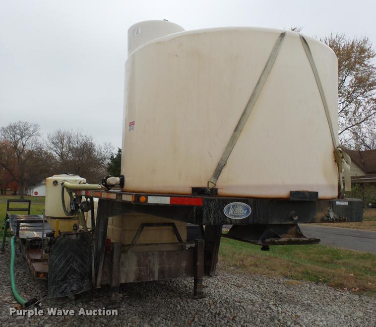 image for item BG9540 1997 Willten sprayer trailer