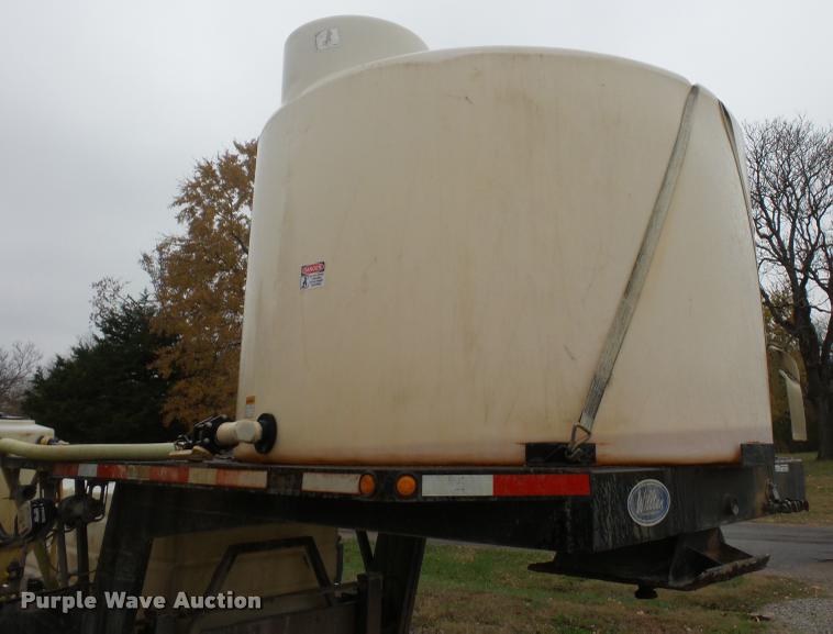 image for item BG9540 1997 Willten sprayer trailer