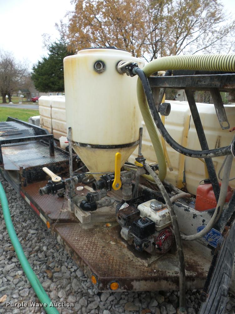 image for item BG9540 1997 Willten sprayer trailer