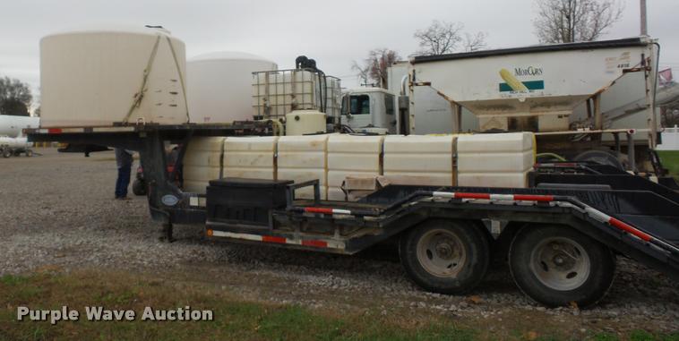 image for item BG9540 1997 Willten sprayer trailer