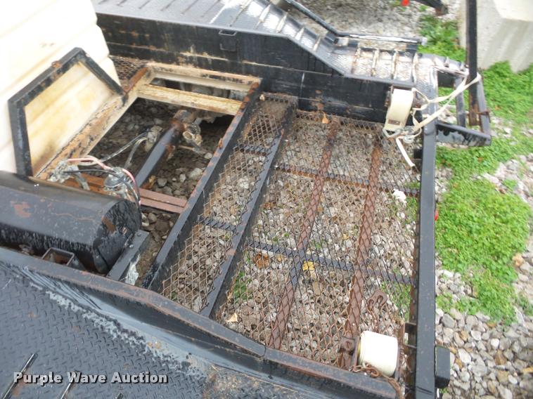 image for item BG9540 1997 Willten sprayer trailer