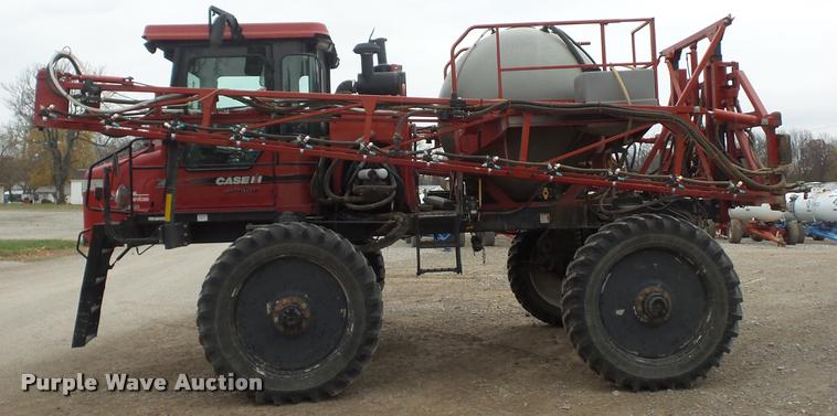 image for item BG9541 2008 Case IH Patriot SPX3150 self-propelled sprayer