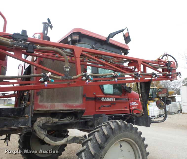 image for item BG9541 2008 Case IH Patriot SPX3150 self-propelled sprayer