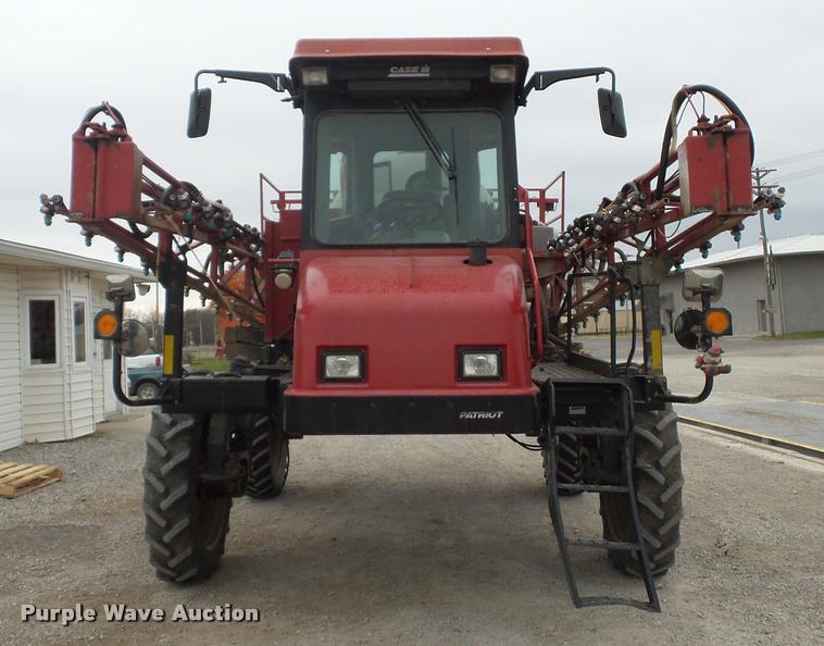 image for item BG9542 2003 Case IH Patriot SPX3150 self-propelled sprayer