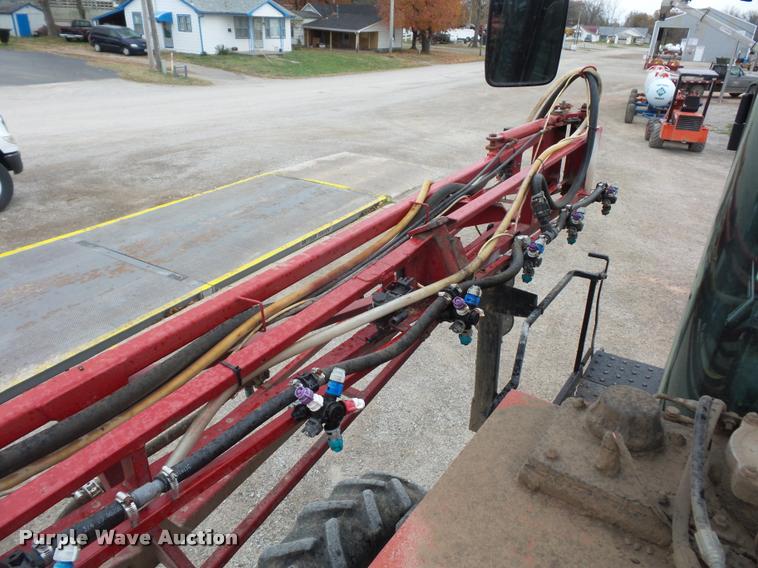 image for item BG9542 2003 Case IH Patriot SPX3150 self-propelled sprayer