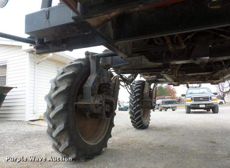 image for item BG9542 2003 Case IH Patriot SPX3150 self-propelled sprayer