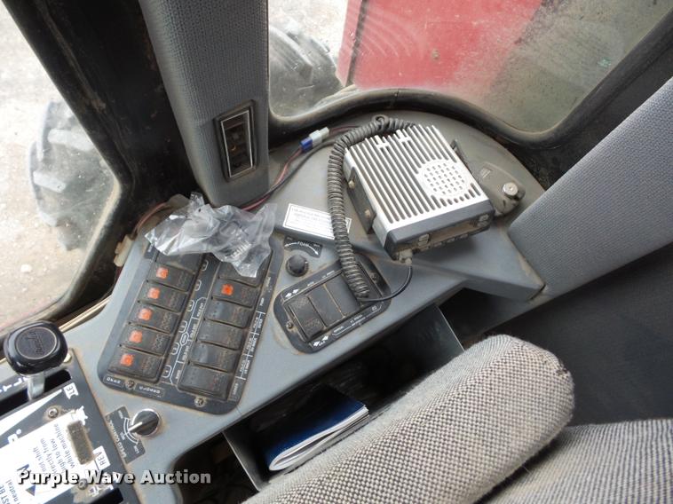 image for item BG9542 2003 Case IH Patriot SPX3150 self-propelled sprayer