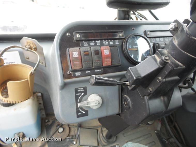 image for item BG9542 2003 Case IH Patriot SPX3150 self-propelled sprayer