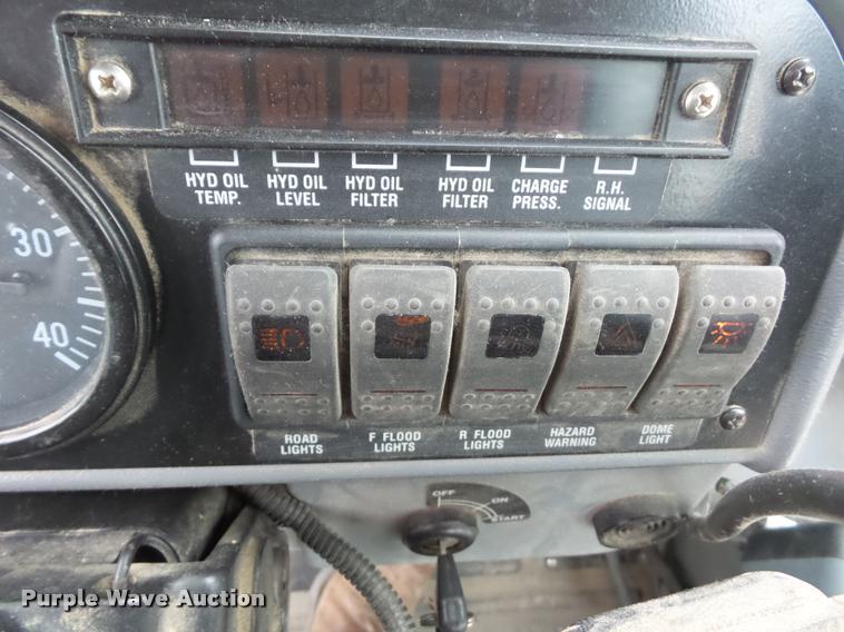 image for item BG9542 2003 Case IH Patriot SPX3150 self-propelled sprayer