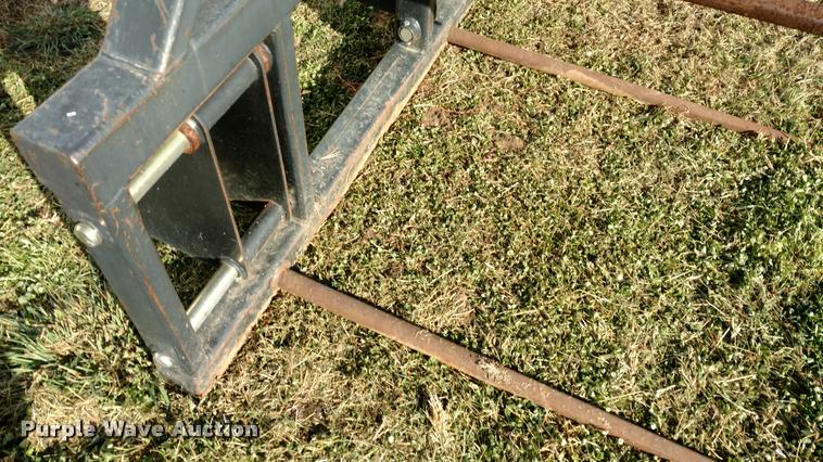 image for item BU9872 Buhler Allied bale spear