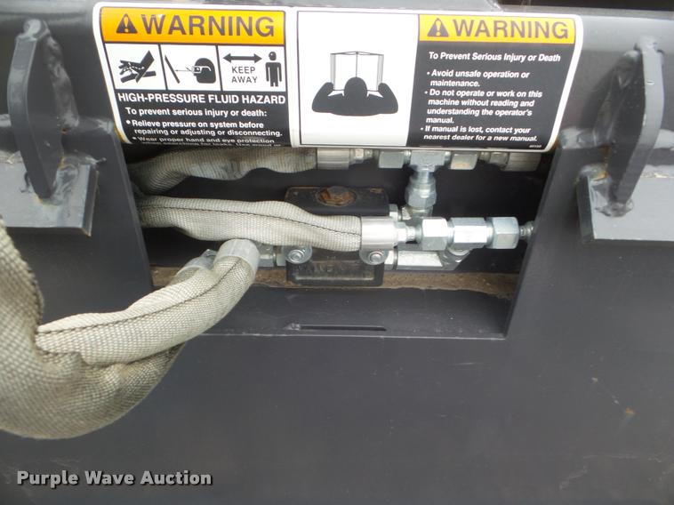 image for item BW9129 2011 New Holland scrap grapple