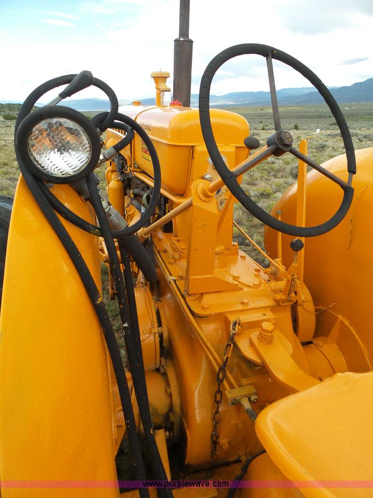 image for item BZ9195 Minneapolis Moline UTS tractor