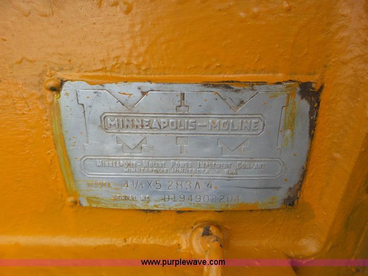 image for item BZ9195 Minneapolis Moline UTS tractor