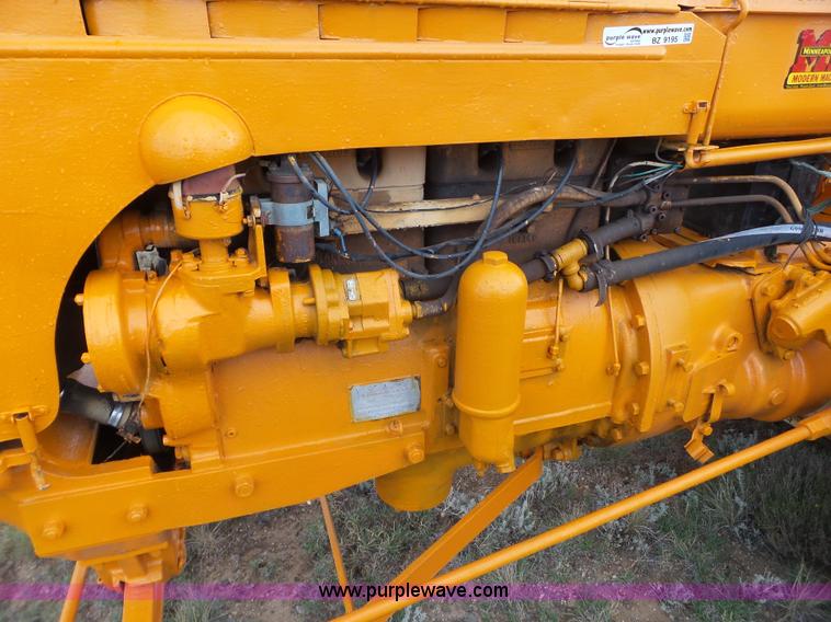 image for item BZ9195 Minneapolis Moline UTS tractor