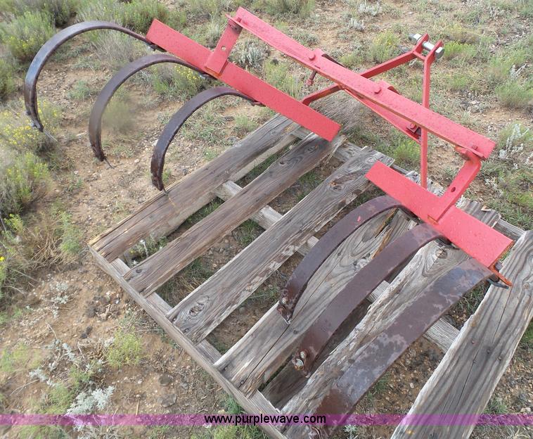 image for item BZ9195 Minneapolis Moline UTS tractor