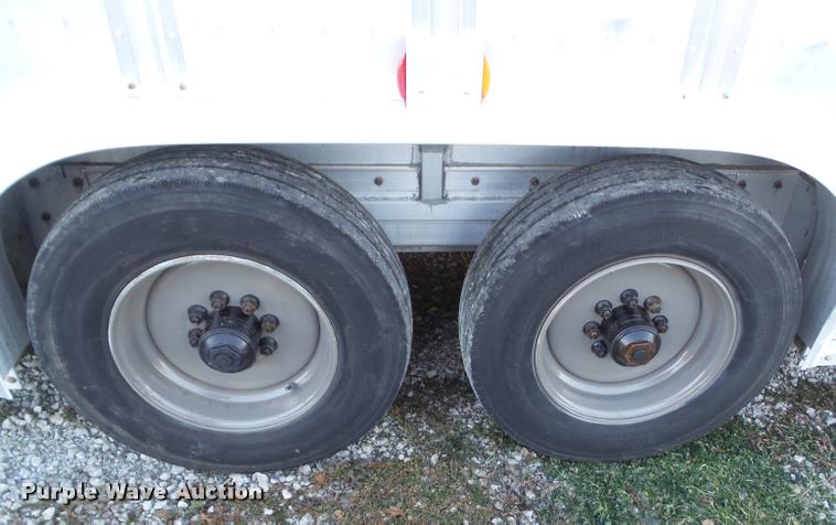 image for item BZ9968 2010 Eby Ruffneck livestock trailer