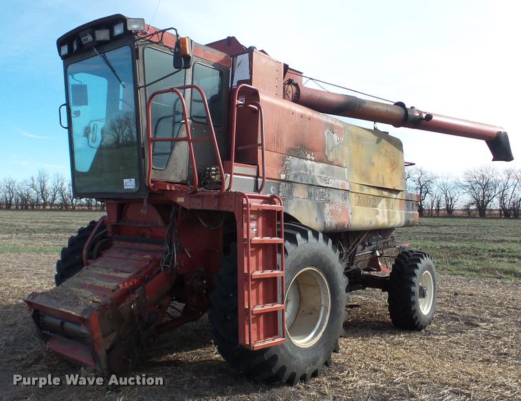 image for item DA2117 1990 Case IH 1680 Axial Flow combine