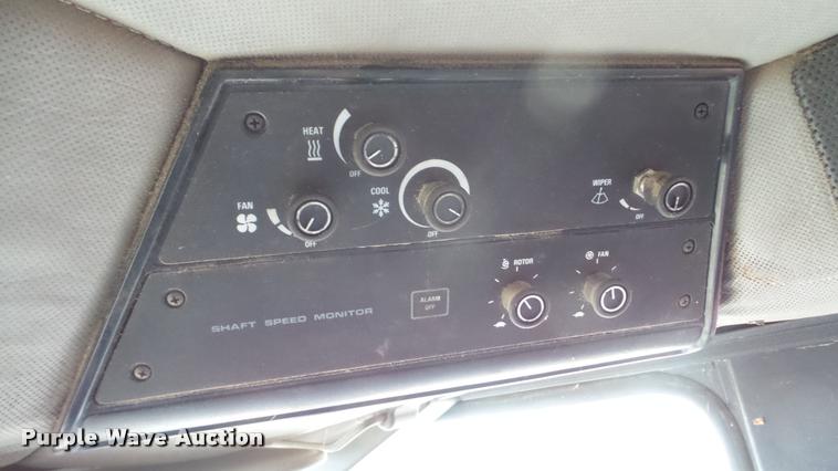 image for item DA2117 1990 Case IH 1680 Axial Flow combine