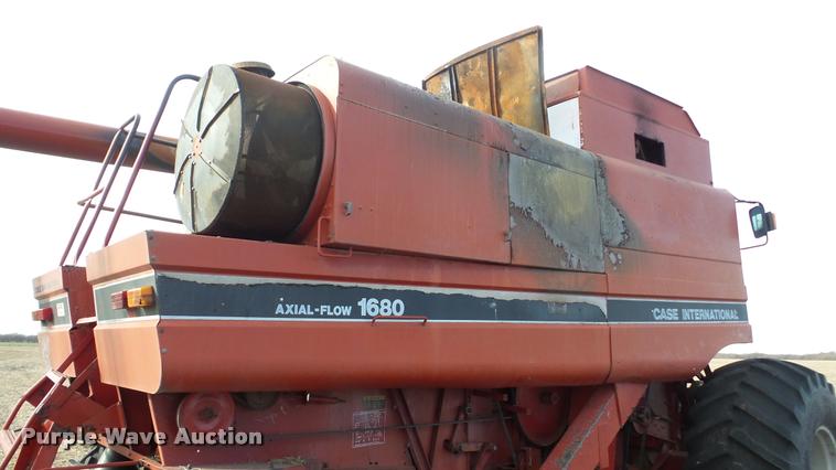 image for item DA2117 1990 Case IH 1680 Axial Flow combine