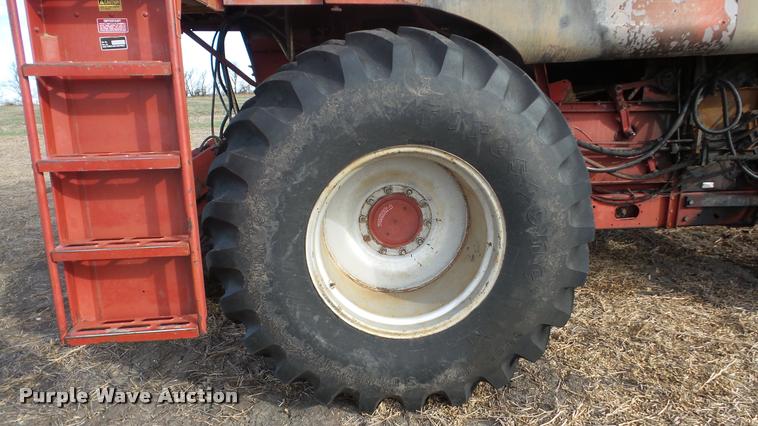 image for item DA2117 1990 Case IH 1680 Axial Flow combine