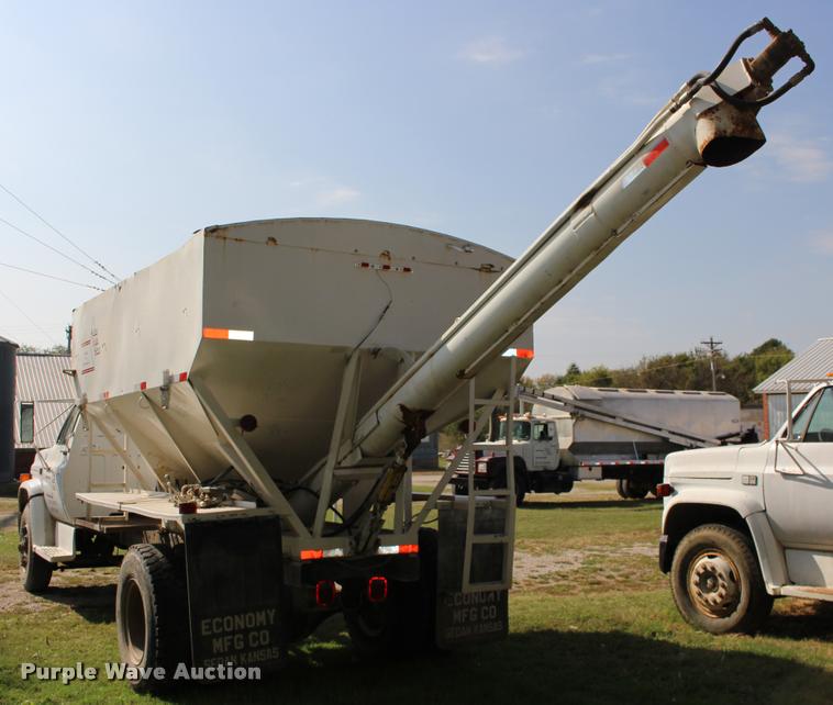 image for item DA4265 1987 Chevrolet C7500 tender truck