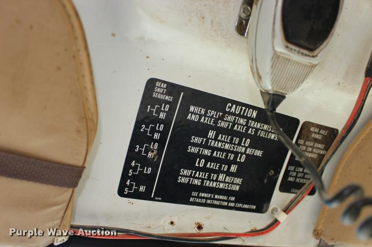 image for item DA4265 1987 Chevrolet C7500 tender truck