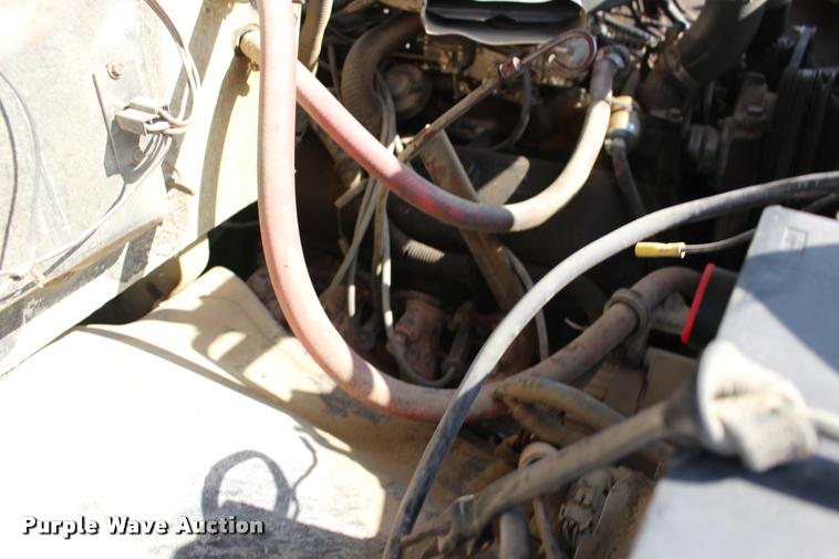 image for item DA4265 1987 Chevrolet C7500 tender truck