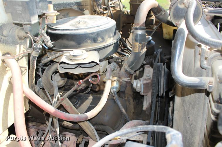 image for item DA4265 1987 Chevrolet C7500 tender truck