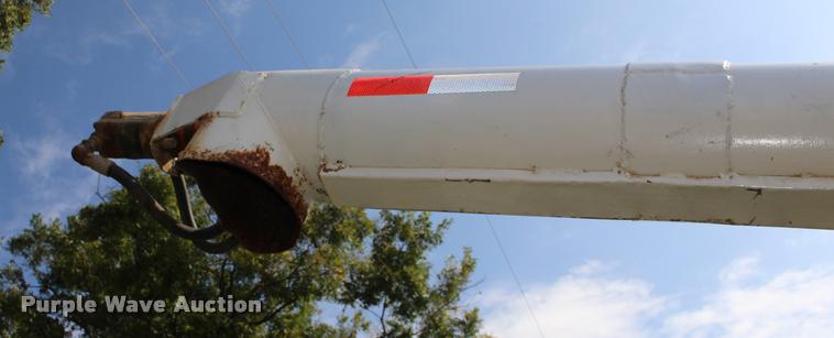 image for item DA4265 1987 Chevrolet C7500 tender truck