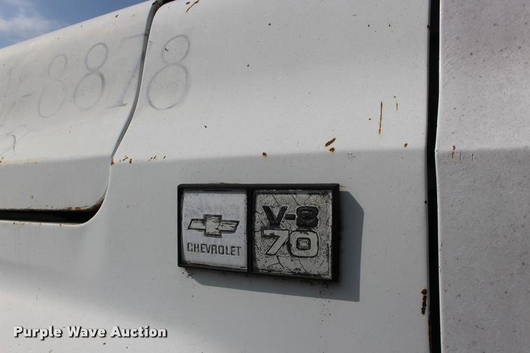 image for item DA4266 1982 Chevrolet C70 tender truck