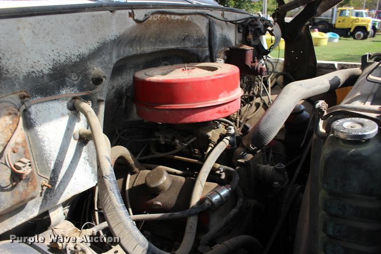 image for item DA4266 1982 Chevrolet C70 tender truck