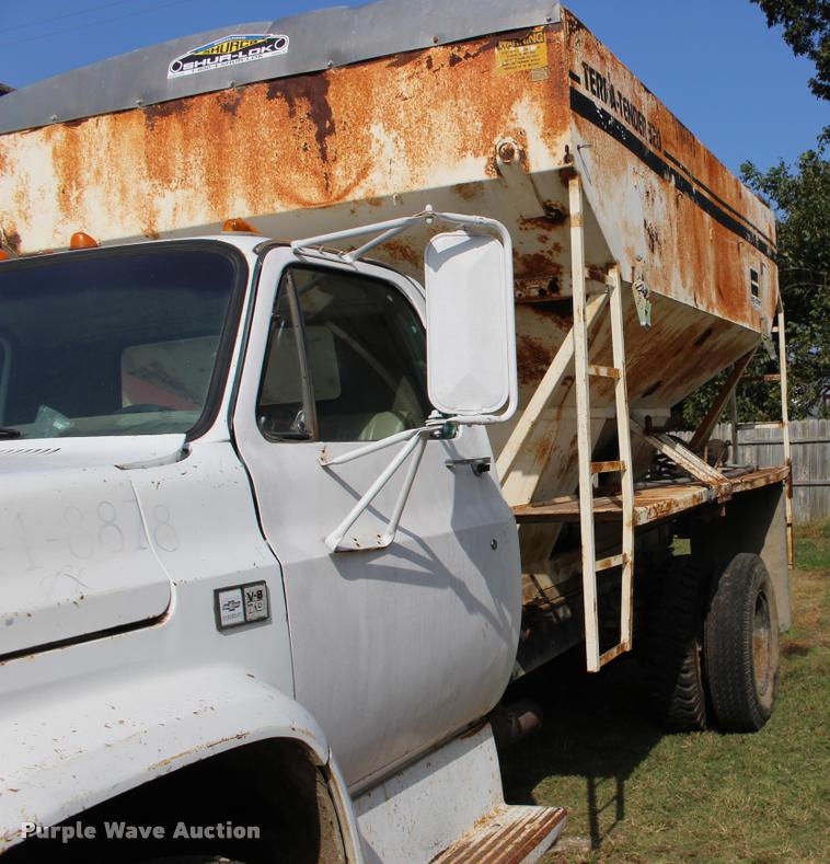 image for item DA4266 1982 Chevrolet C70 tender truck