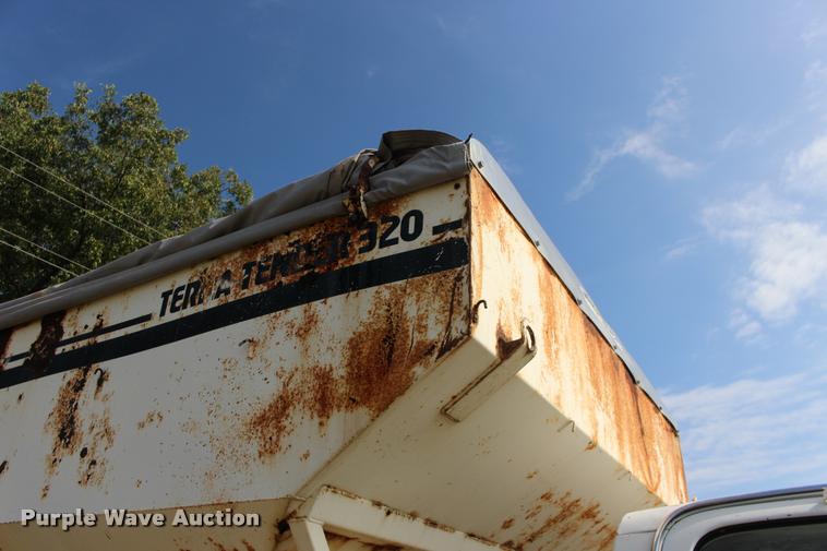 image for item DA4266 1982 Chevrolet C70 tender truck