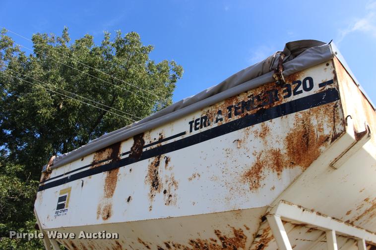 image for item DA4266 1982 Chevrolet C70 tender truck