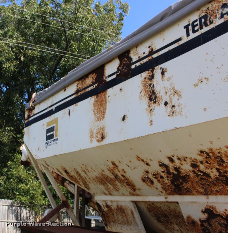 image for item DA4266 1982 Chevrolet C70 tender truck