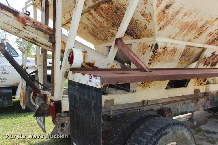 image for item DA4266 1982 Chevrolet C70 tender truck