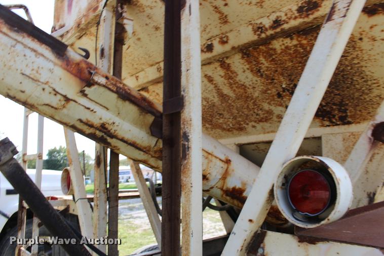 image for item DA4266 1982 Chevrolet C70 tender truck