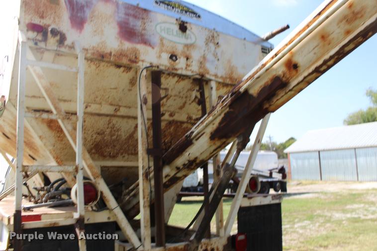 image for item DA4266 1982 Chevrolet C70 tender truck