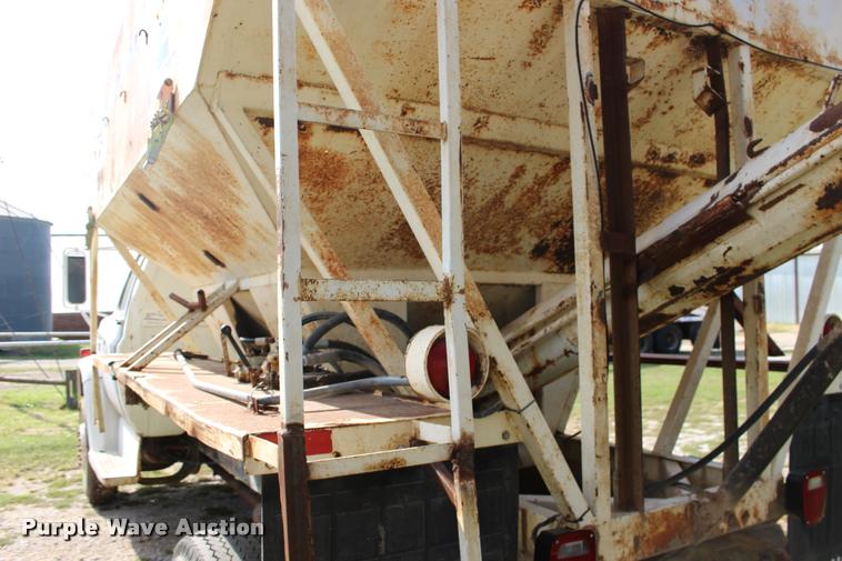 image for item DA4266 1982 Chevrolet C70 tender truck