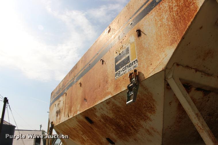 image for item DA4266 1982 Chevrolet C70 tender truck