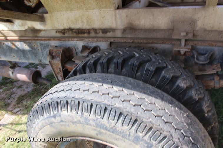 image for item DA4266 1982 Chevrolet C70 tender truck