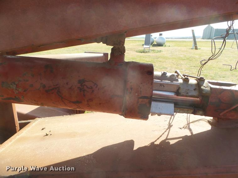 image for item DA5059 International 800 10 bottom plow