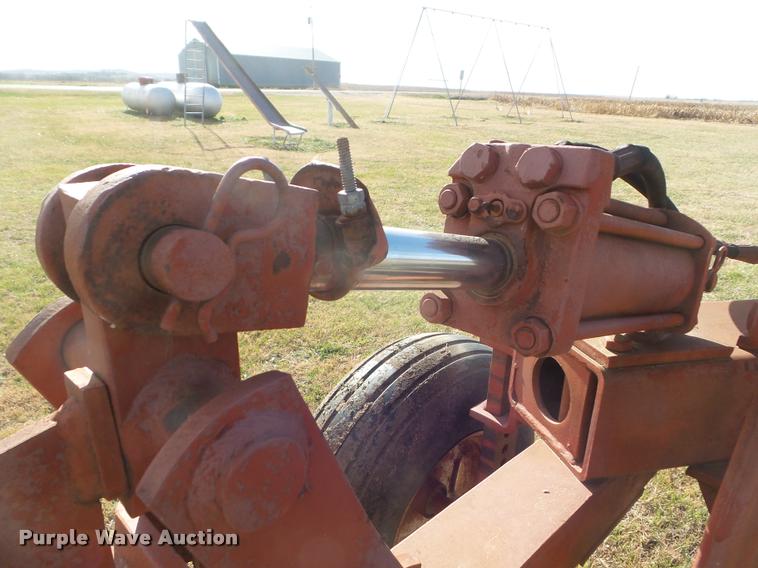 image for item DA5059 International 800 10 bottom plow