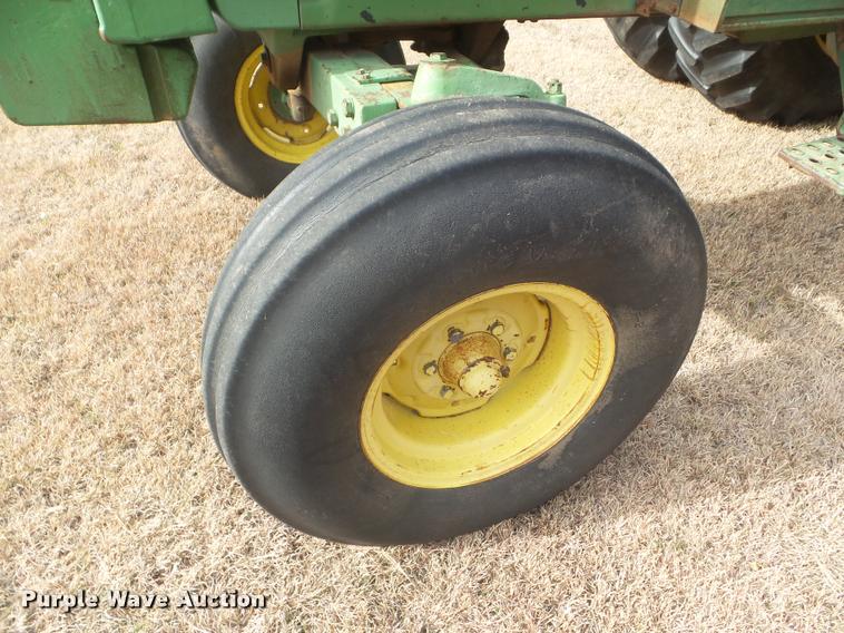 image for item DA5060 1973 John Deere 4430 tractor