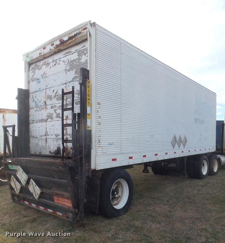 image for item DA5061 1977 Fruehauf FBB8-17-26 dry van trailer