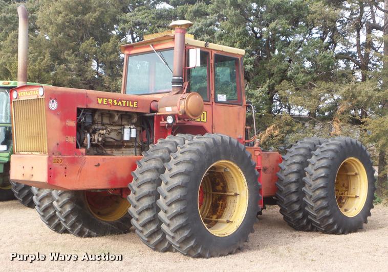 image for item DA5062 1975 Versatile 800 4WD tractor